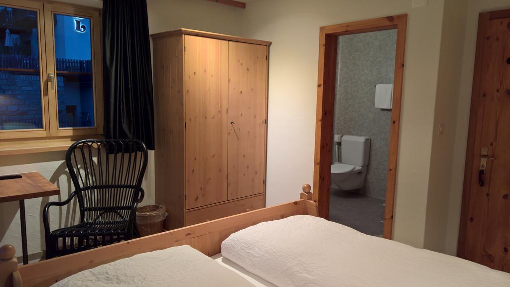 B&B Chasa Arfusch Ardez Екстериор снимка