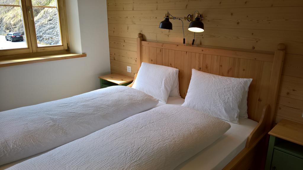 B&B Chasa Arfusch Ardez Екстериор снимка