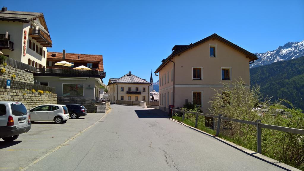 B&B Chasa Arfusch Ardez Екстериор снимка