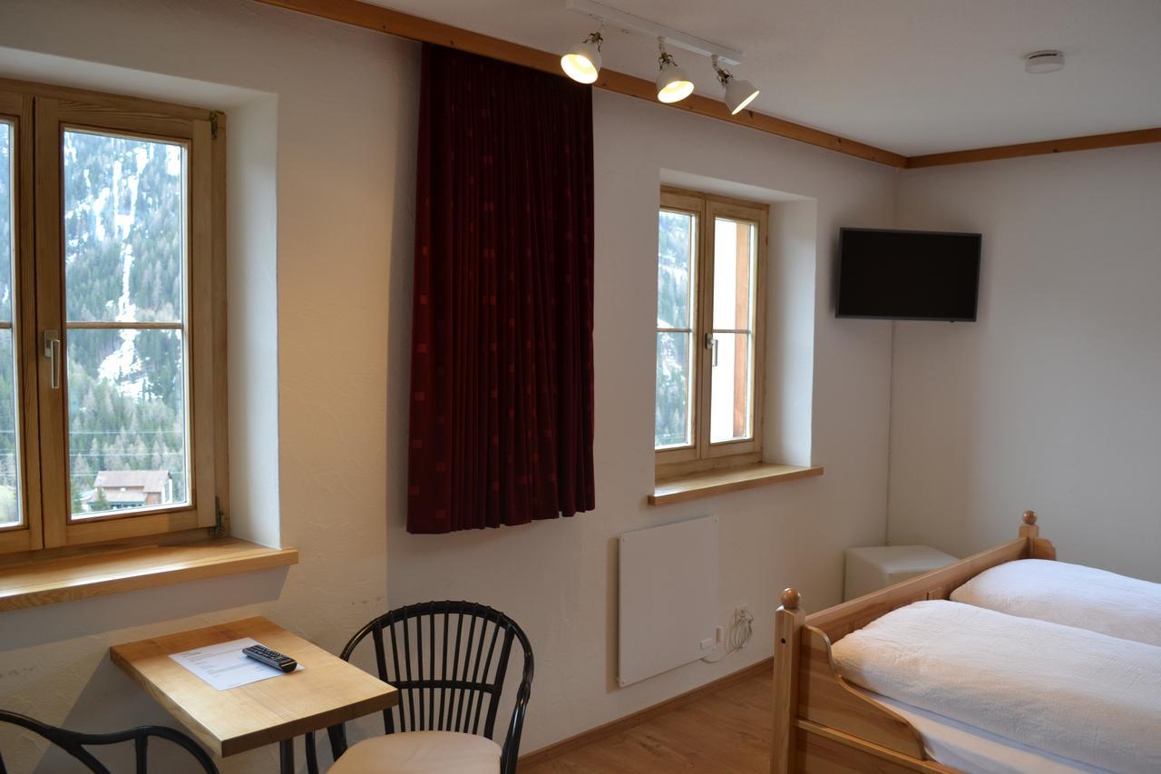 B&B Chasa Arfusch Ardez Екстериор снимка