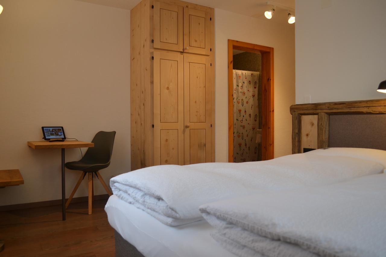 B&B Chasa Arfusch Ardez Екстериор снимка